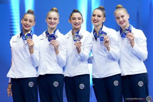 podium group ribons sfe04048 copia simone ferraro ph